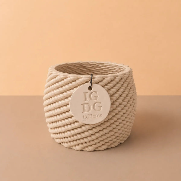 Vase artisanal Carina D.14